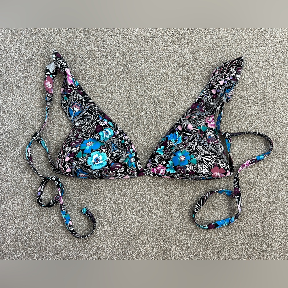 Xhilaration Floral Bikini Top with Pink and Blue